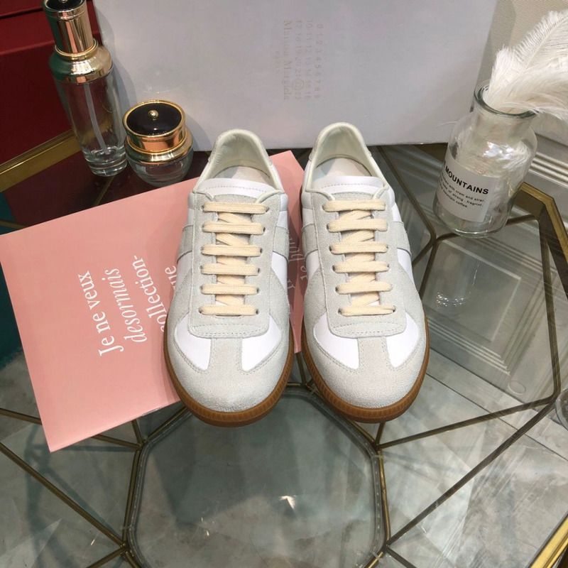 ma*s*n Ma*i*la low top sneaker