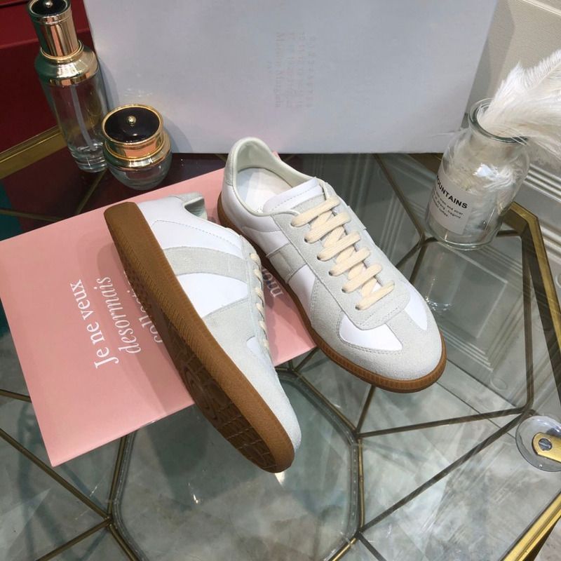 ma*s*n Ma*i*la low top sneaker