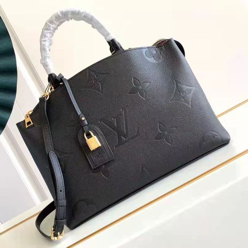 l**is V*t*n grand palais monogram empreinte m45811