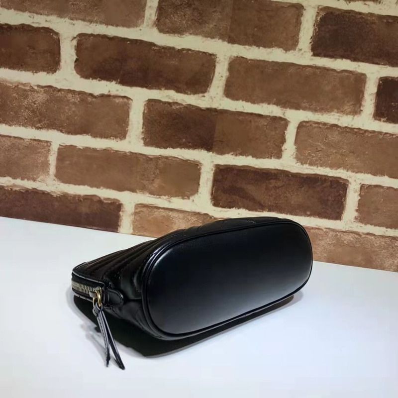 G*u*i gg marmont cosmetic case