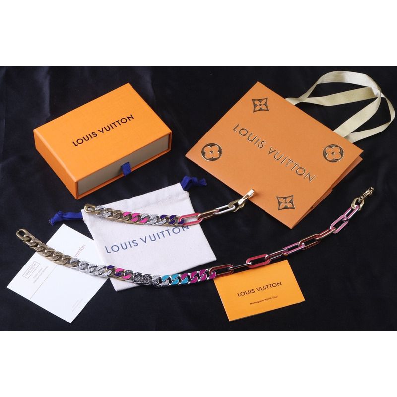 LV Chain Links Patches Necklace