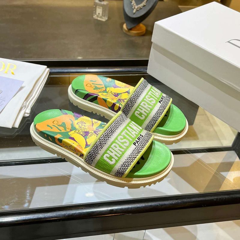 D*or 2020 spring embroidered slides in green