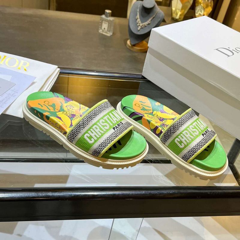 D*or 2020 spring embroidered slides in green