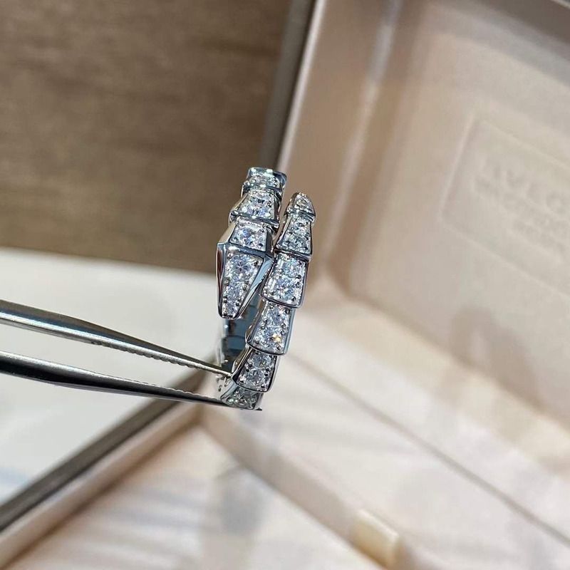 b*l*ai serpenti viper 18k white gold & Di*m*nd wrap ring