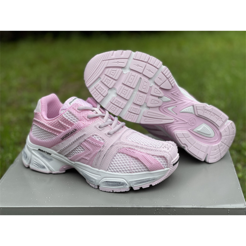Ba*len*cia*ga phantom sneaker in pink