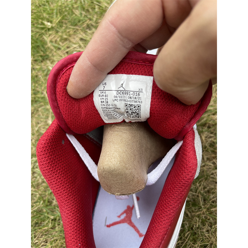 Air Jordan 1 Low SE Sneaker LT Smoke Grey/Gym Red-White