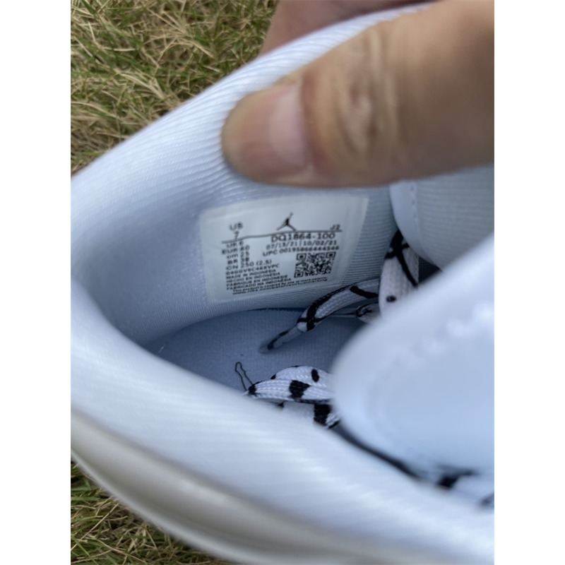 Air Jordan 1 Mid “Schematic” Sneaker White/Black