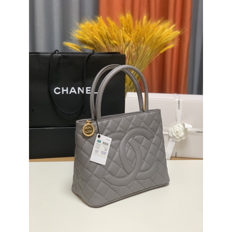 Ch*el medallion tote bag ghw caviar skin leather grey