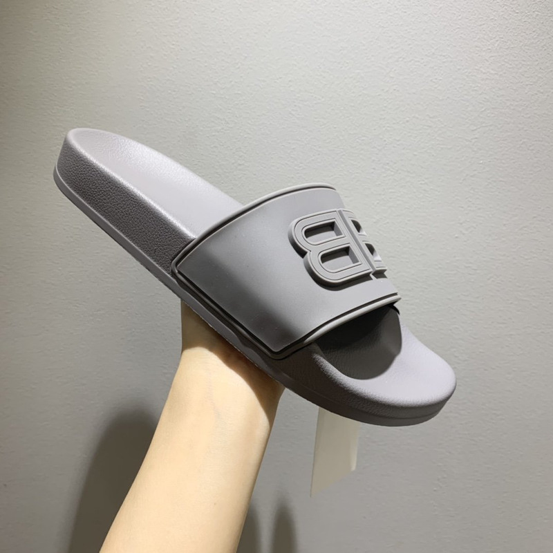 Ba*len*cia*ga  pool slides 3d bb logo gray