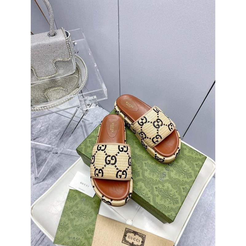 G*u*i women''s platform slide sandal velvet