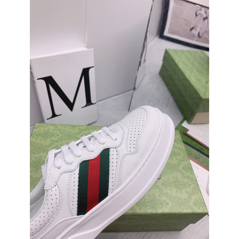 G*u*i chunky b low-top sneaker white