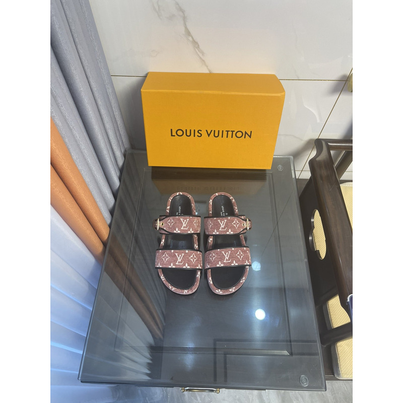 l**is V*t*n jumbo flatform printing mule pink