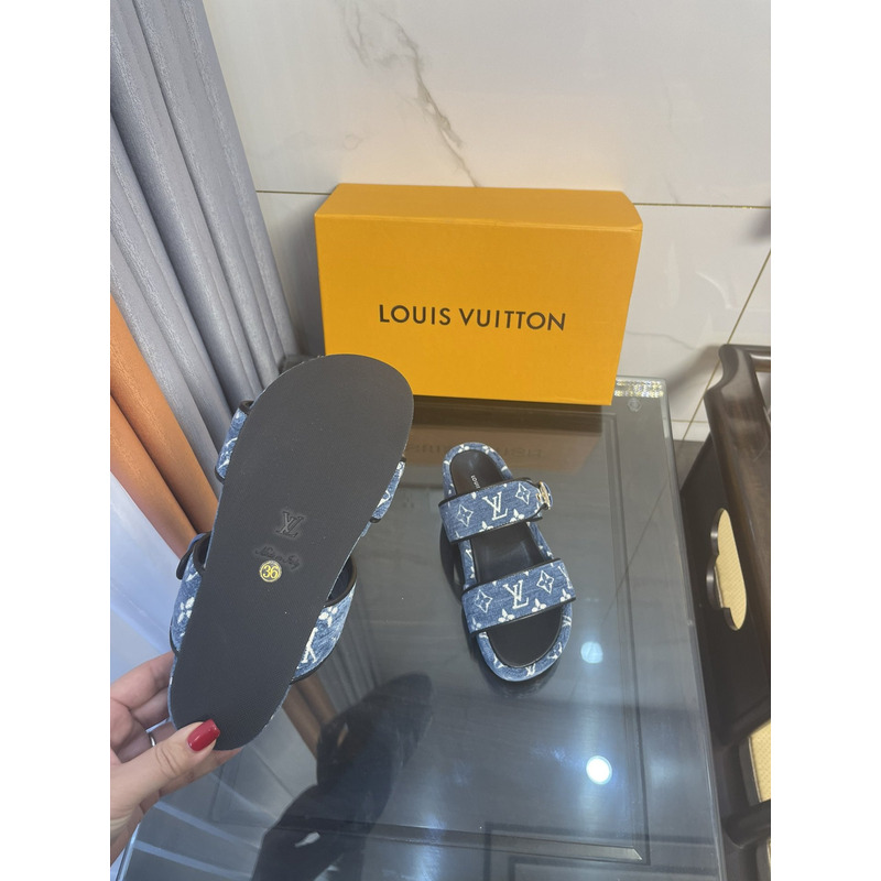 l**is V*t*n jumbo flatform printing mule light blue