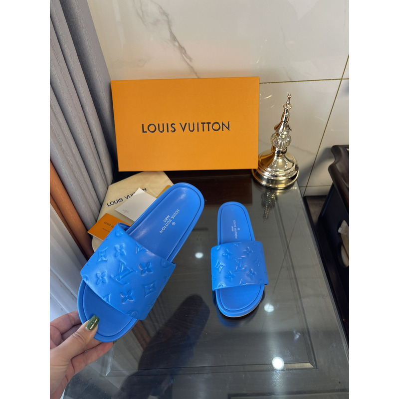 l**is V*t*n jumbo flatform mule dark blue