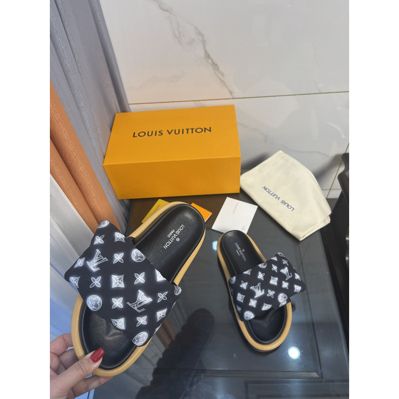 l**is V*t*n pool pillow comfort mule black