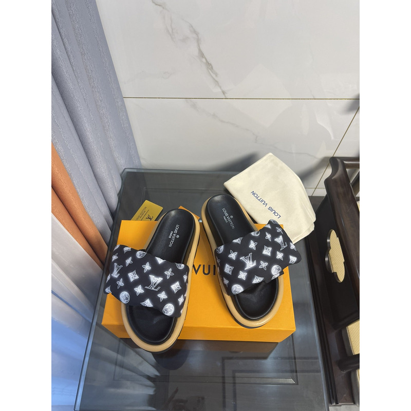 l**is V*t*n pool pillow comfort mule black