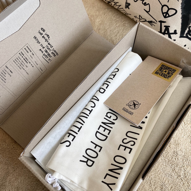 golden goose S*per-star sneakers with sliver glitter and black heel tab