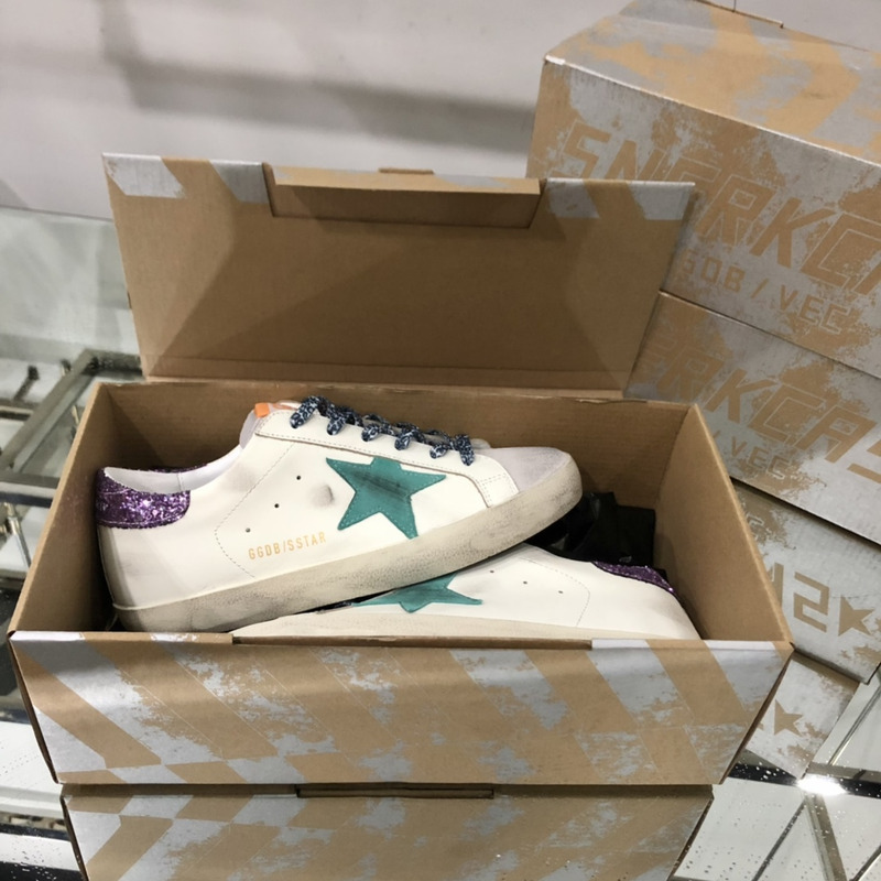 golden goose S*per-star sneakers white S*per-star sneakers with glittery purple rear