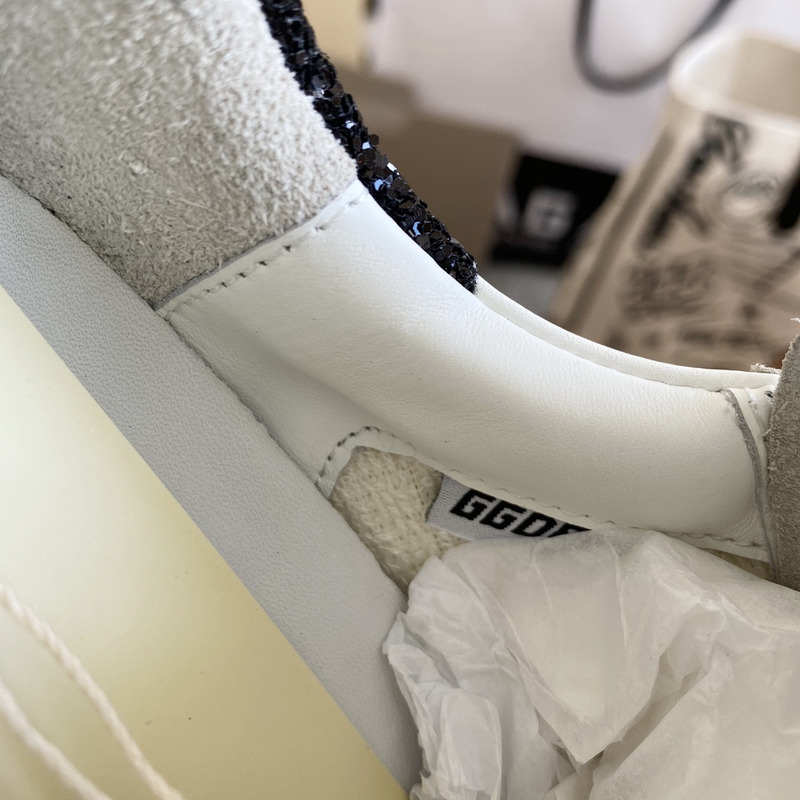 golden goose S*per-star sneakers with purple star logo