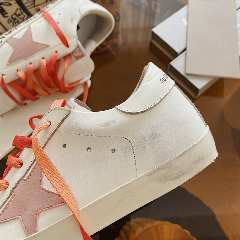 golden goose white S*per-star sneakers with pink star and heel tab
