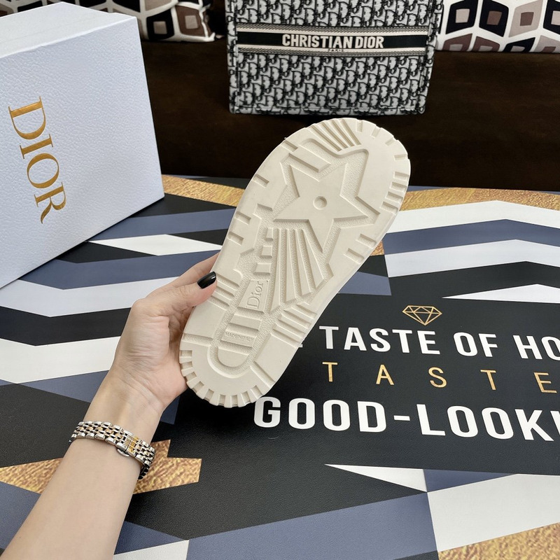 D*or dtwist-slipper leather with cannage motif pink