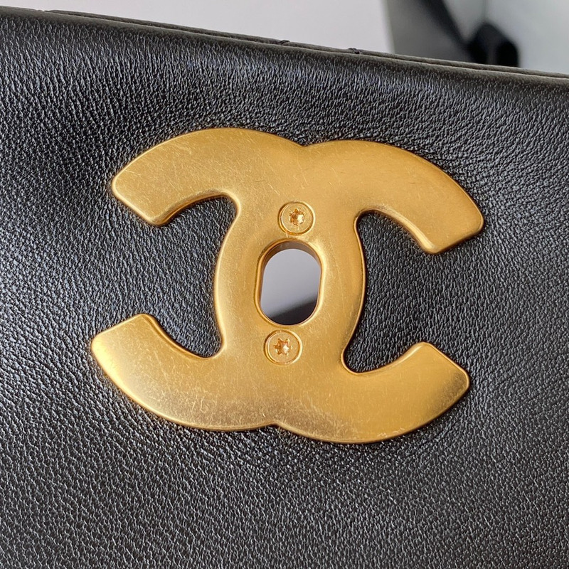 Ch*el small flap bag lambskin aprocit black