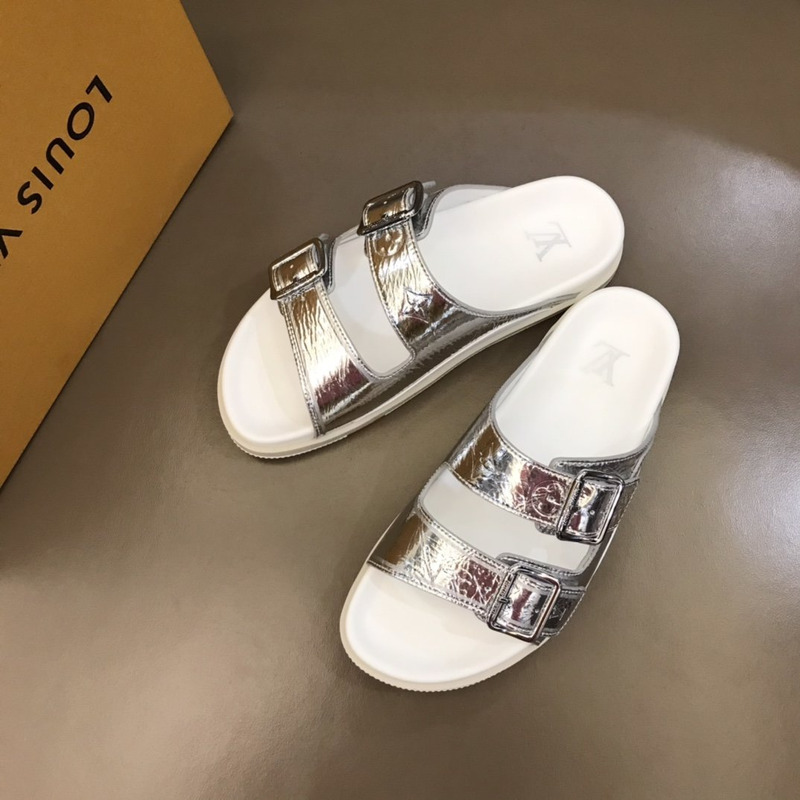 l**is V*t*n trainer mule silver