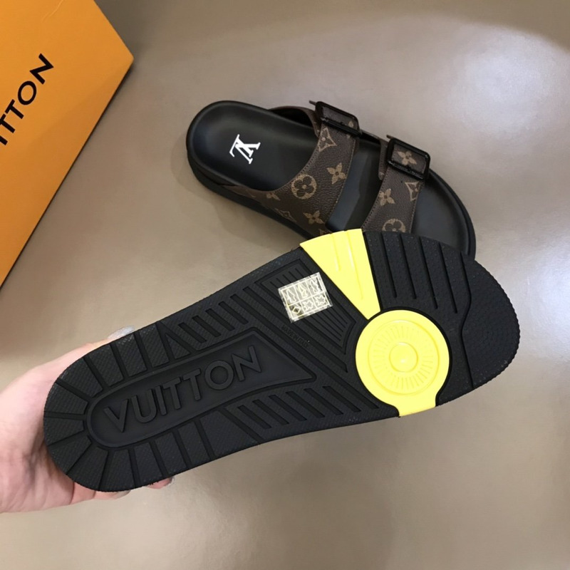 l**is V*t*n trainer mule brown