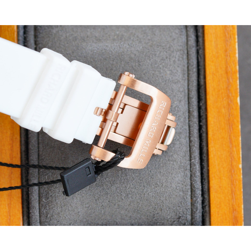 Richard Mille – White Strap White Case