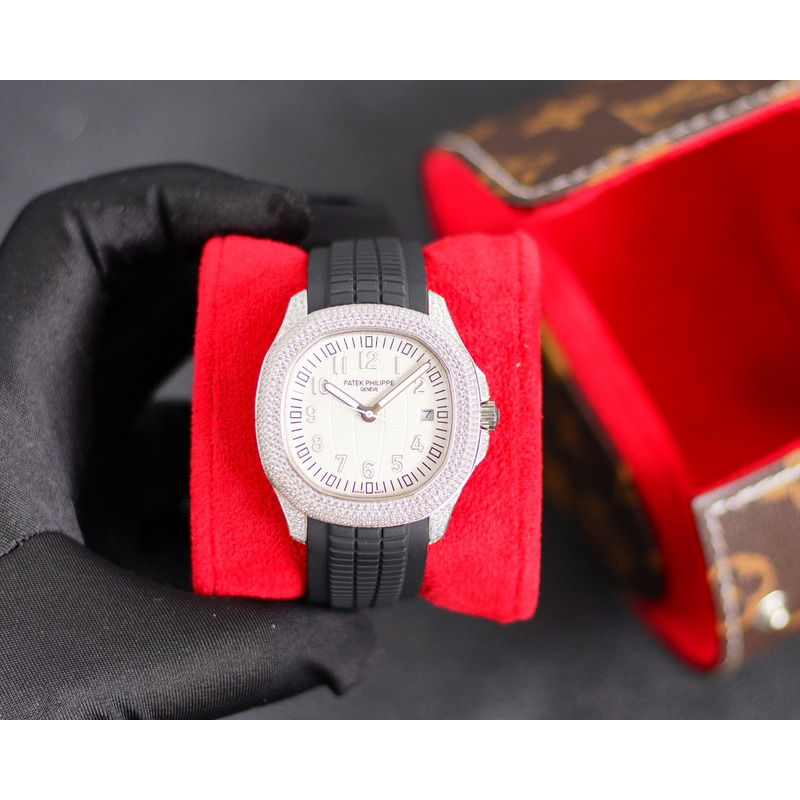 Patek Philippe AQUANAUT 5167A