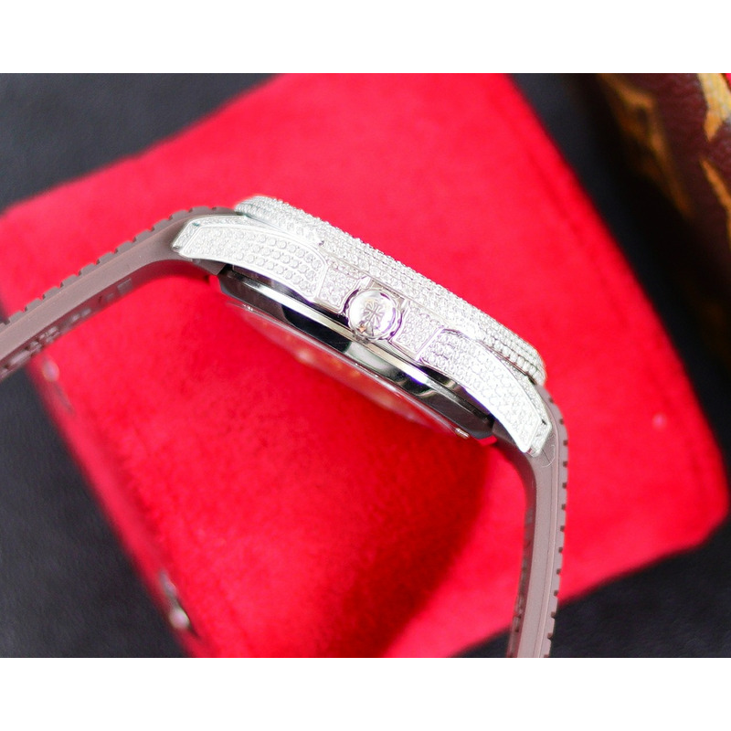 Patek Philippe AQUANAUT 5167A