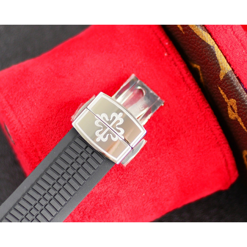 Patek Philippe Black 5168G - AQUANAUT