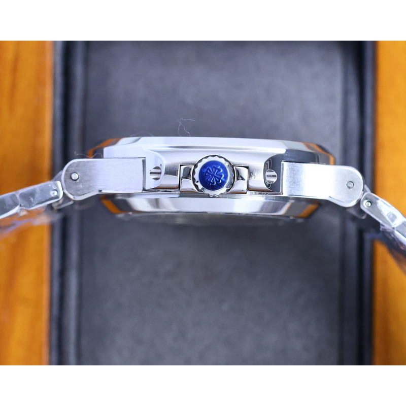 patek philippe nautilus 5711 black/white emerald Di*m*nds