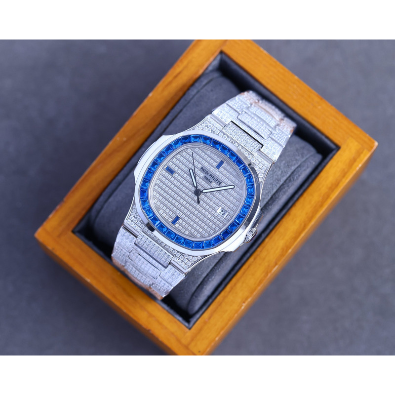 patek philippe nautilus 5719 blue emerald Di*m*nds