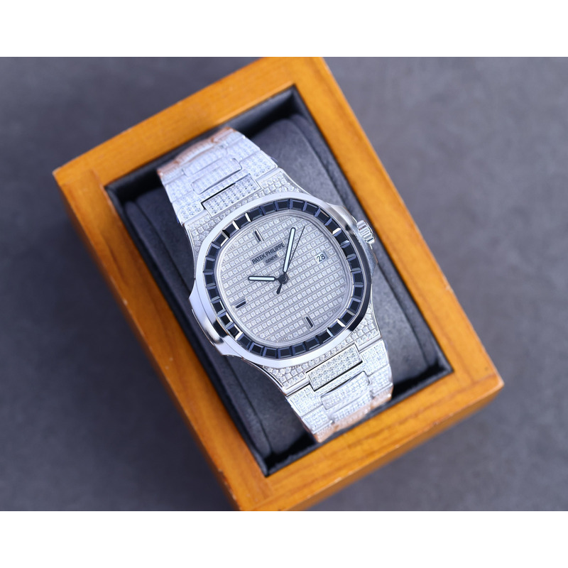 patek philippe nautilus 5719 black emerald Di*m*nds