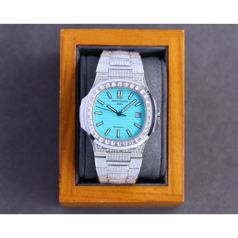 patek philippe nautilus 5711 white/blue emerald Di*m*nd