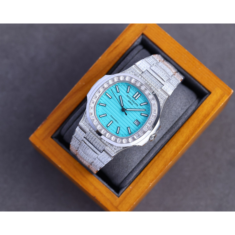 patek philippe nautilus 5711 white/blue emerald Di*m*nd