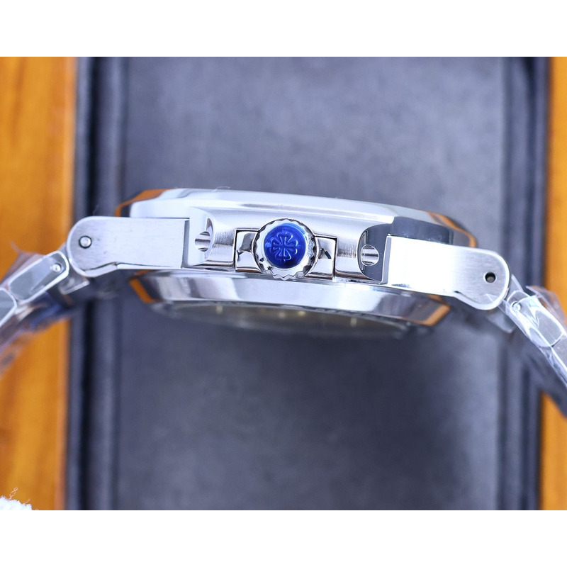 patek philippe nautilus 5711 white emerald Di*m*nds