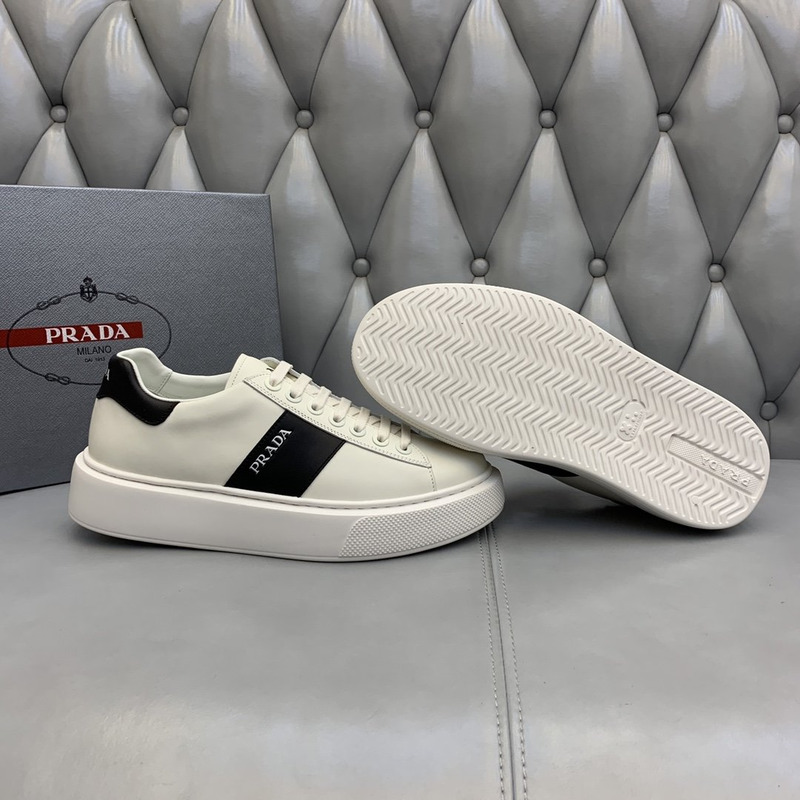 Pra*a unisex plain leather logo low-top sneakers black