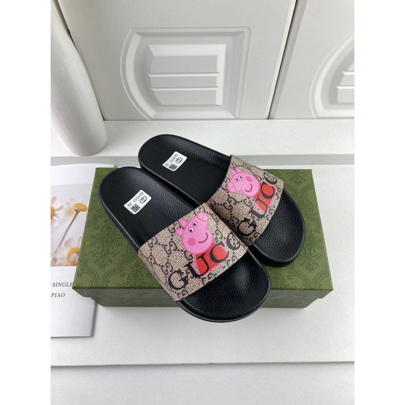 G*u*i peppa pig  slides