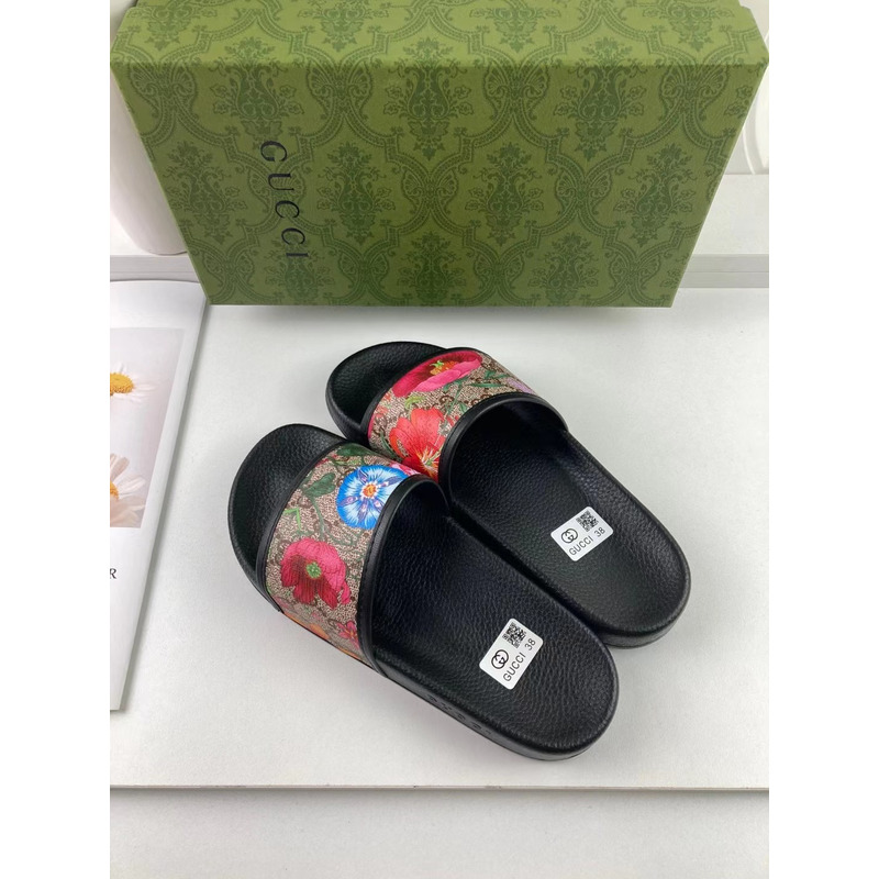G*u*i  flower desgines slippers