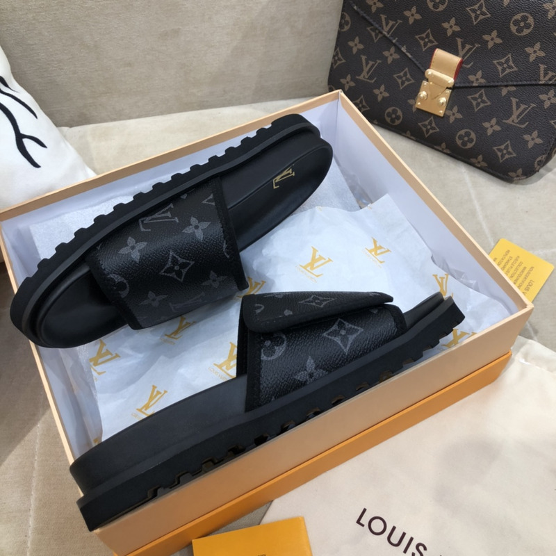 l**is V*t*n classic monogram mules black