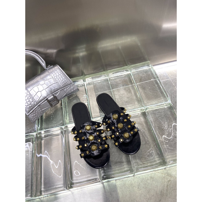 Ba*len*cia*ga giant studded leather black