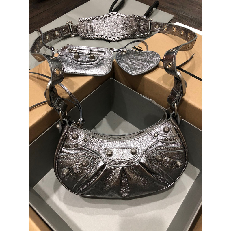 Ba*len*cia*ga le cagole leather shoulder bag black