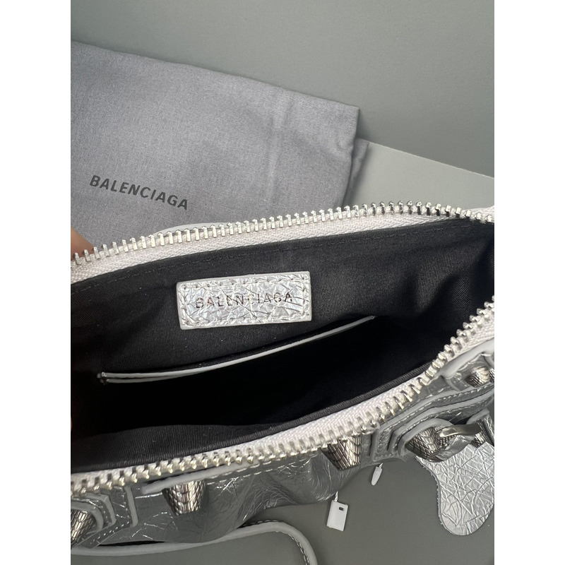 Ba*len*cia*ga le cagole leather shoulder bag sliver