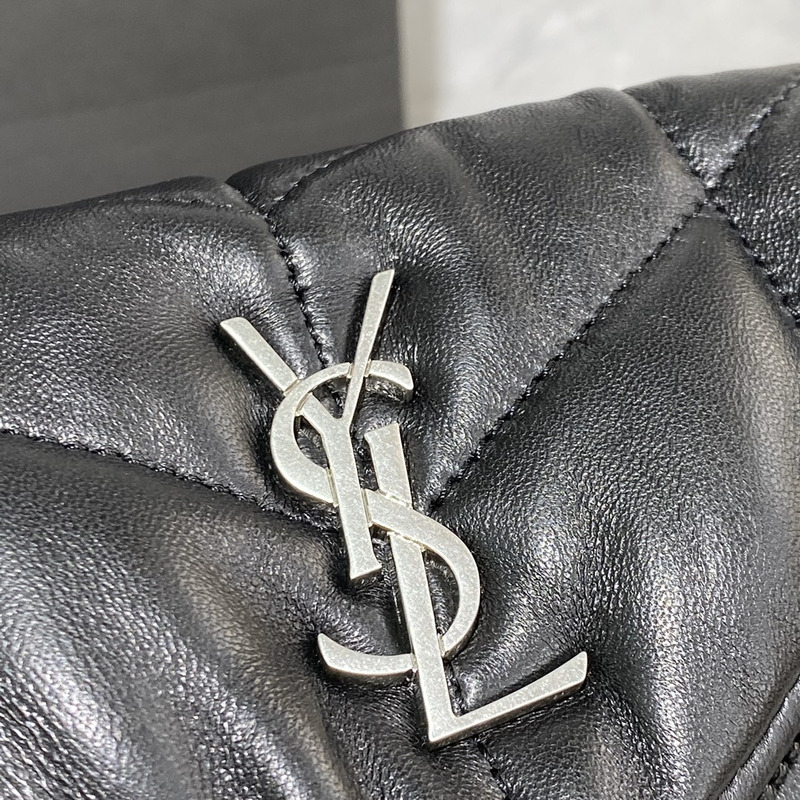 Saint Laurent  23×15.5×8.5cm