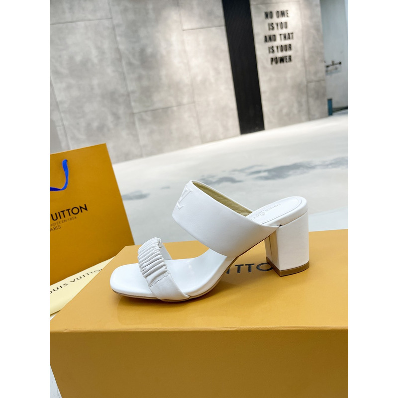 l**is V*t*n open toe mules white