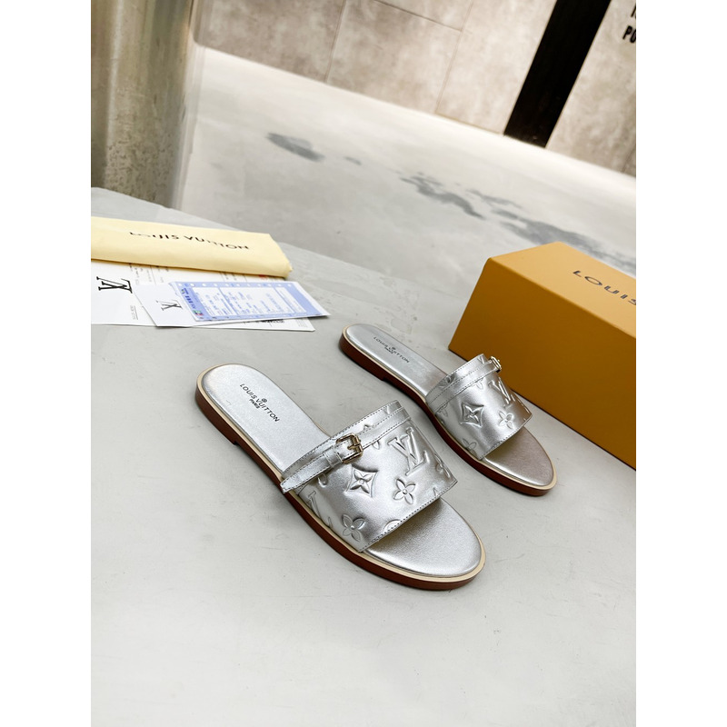 l**is V*t*n flat mules silver