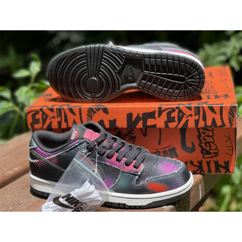 Nike Dunk Low “Graffiti”  DM0108-002