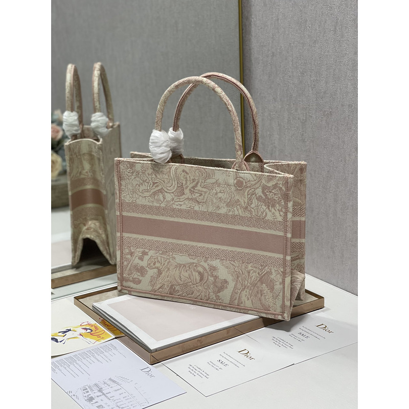 D*or large joy print embroidered book tote bag medium 36×28 cm light pink cream